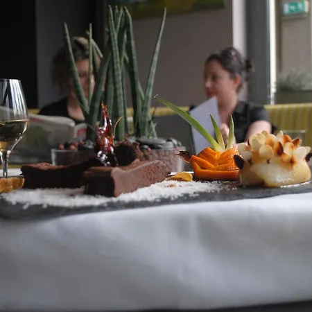 Ξενοδοχείο Hotel-restaurant Le Victoria 3*